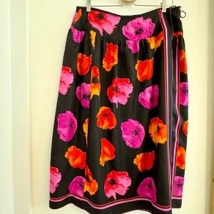 100% Black Silk Skirt with lining Sz 14